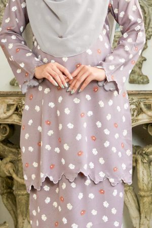 Baju Kurung Sulam Lirnia - Daisy Mauve