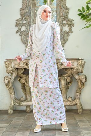 Baju Kurung Sulam Lutfia Laluna X MCC - Egg Shell