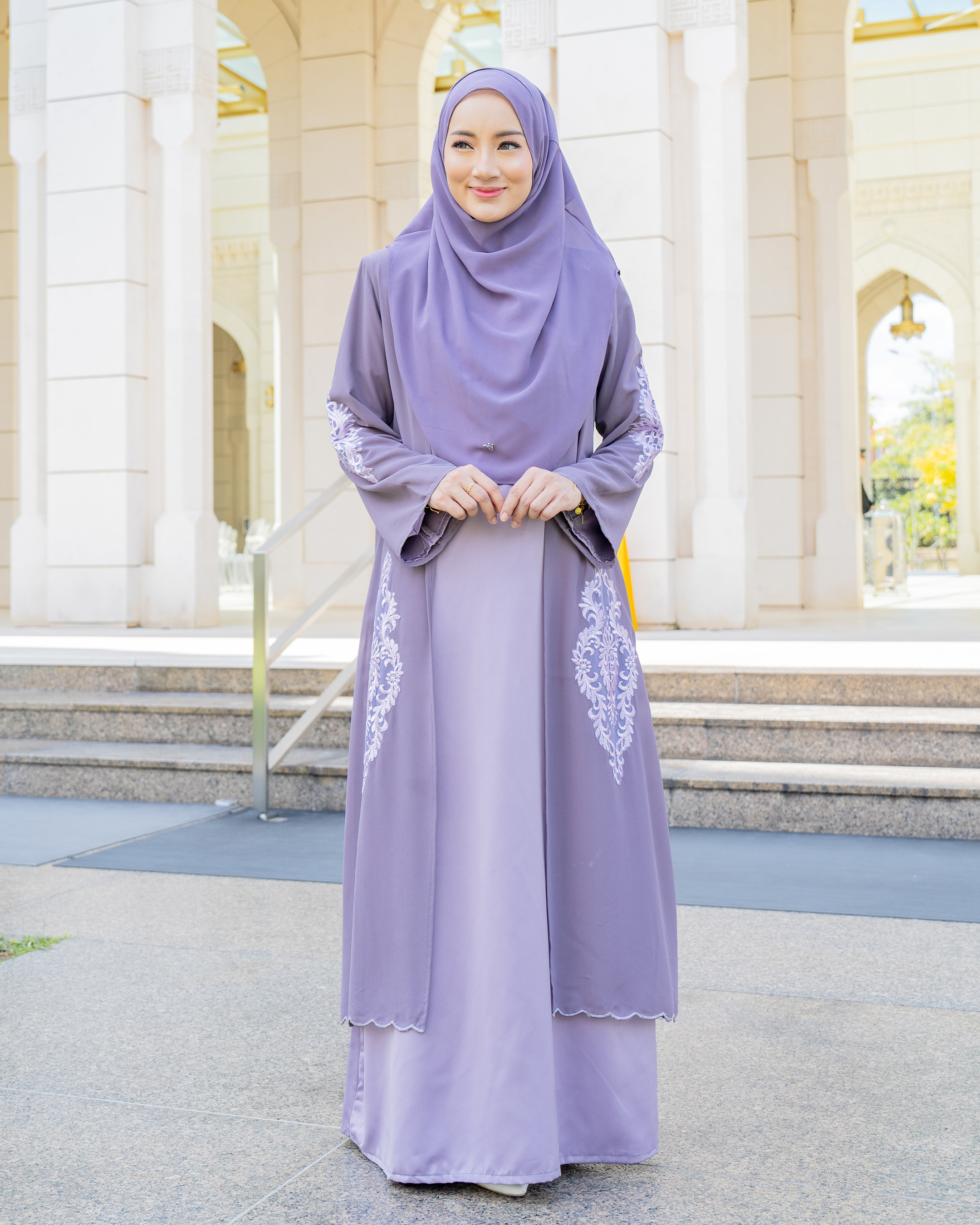 Abaya Cardi Lace Radea – Shadow Mauve – MuslimahClothing.Com