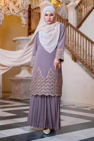 Baju Kurung Lace Pleated Aria - Dessert Taupe