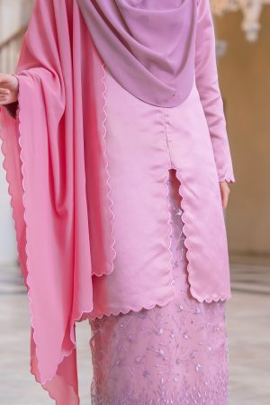 Baju Kurung Sulam Lace Aurora - Hot Pink