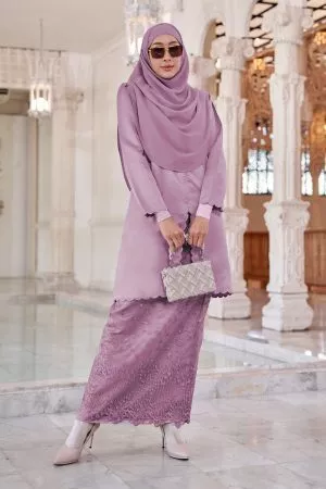 Baju Kurung Sulam Lace Aurora - Lavendar Purple