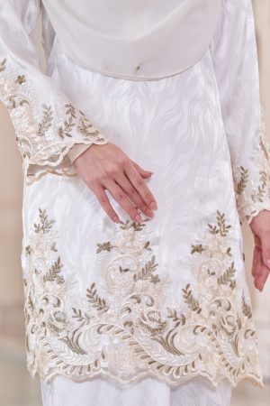 Baju Kurung Royal Jacquard Andara - Pearl White