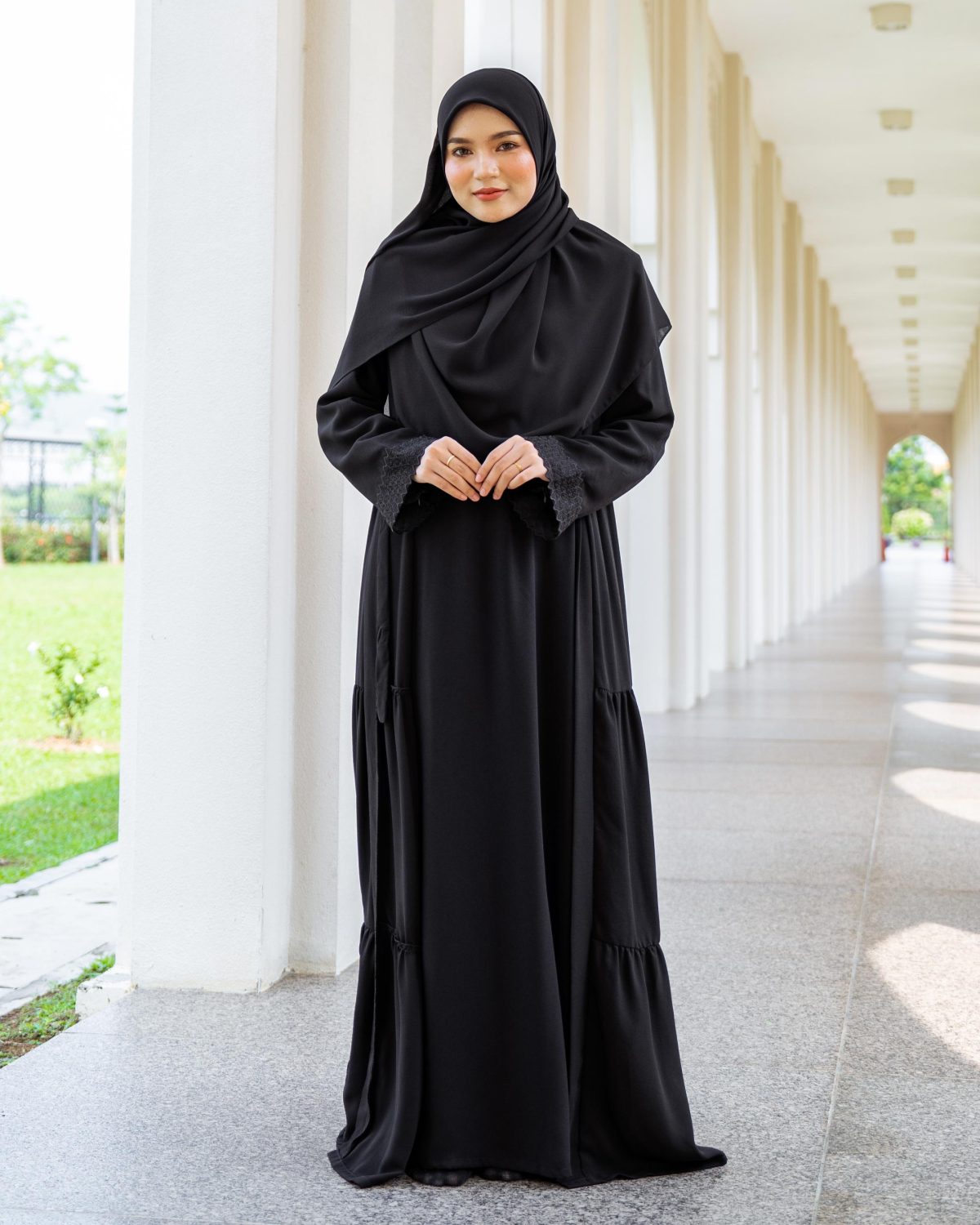 Dress Cardi Ruffle Rumaisa – Matte Black – MuslimahClothing.Com