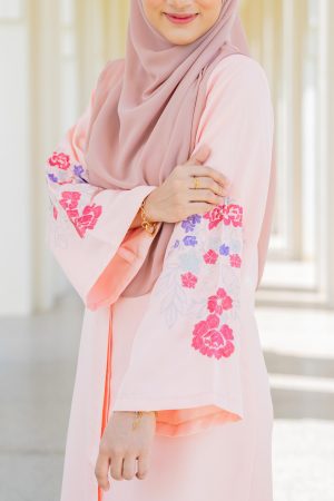 Abaya Sulam Rayqa - Shell Pink