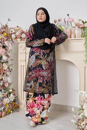 Baju Kurung Pahang Lace Raihanah - Daphne Black