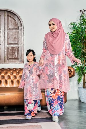 Baju Kurung Pahang Lace Raihanah - Daphne Celestial