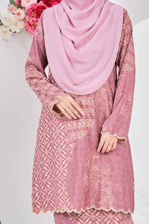 Baju Kurung Moden Batik Puteri Lana Laluna X MCC - Pinkish Blush