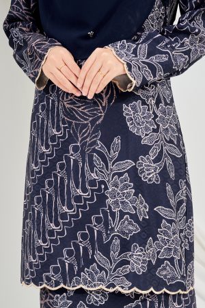 Baju Kurung Moden Batik Puteri Lea Laluna X MCC - Navy Blue