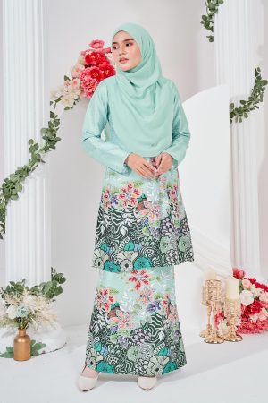 Baju Kurung Pahang Batik Sultanah 3.0 - Bayu Icy Mint