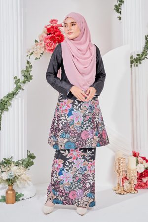 Baju Kurung Pahang Batik Sultanah 3.0 - Bayu Midnight Black