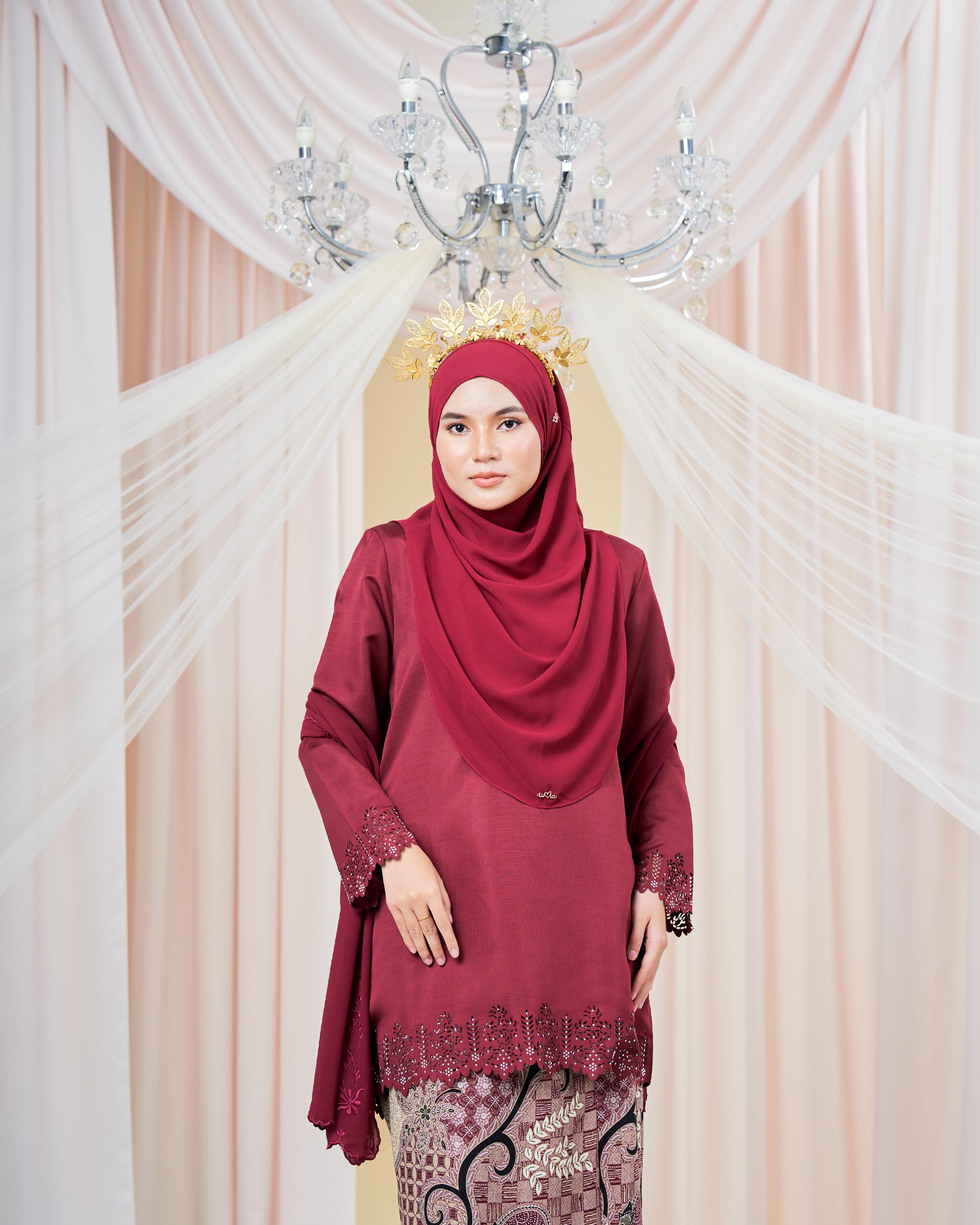Baju Kurung Batik Lasercut Helda – Maroon – MuslimahClothing.Com