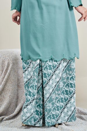Baju Kebarung Sulam Batik Arwina - Aqua Turqoise