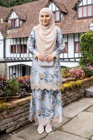 Baju Kurung Sulam Diamante Aurelia - Freesia Silvermint