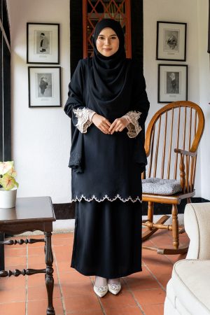 Baju Kurung Sulam Lace Ember - Black