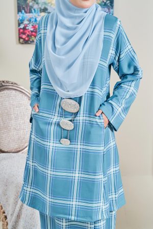 Baju Kurung Pahang Lysandra Laluna X MCC – Plaid Mayablue