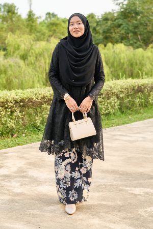 Baju Kebarung Lace Batik Akasia - Royal Black