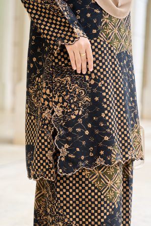 Baju Kurung Sulam Batik Ashalee - Gold Black