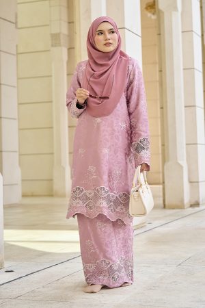 Baju Kurung Sulam Jacquard Akira - Lotus Pink
